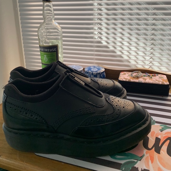 Dr Martens Zip-up brogues - Picture 4 of 4